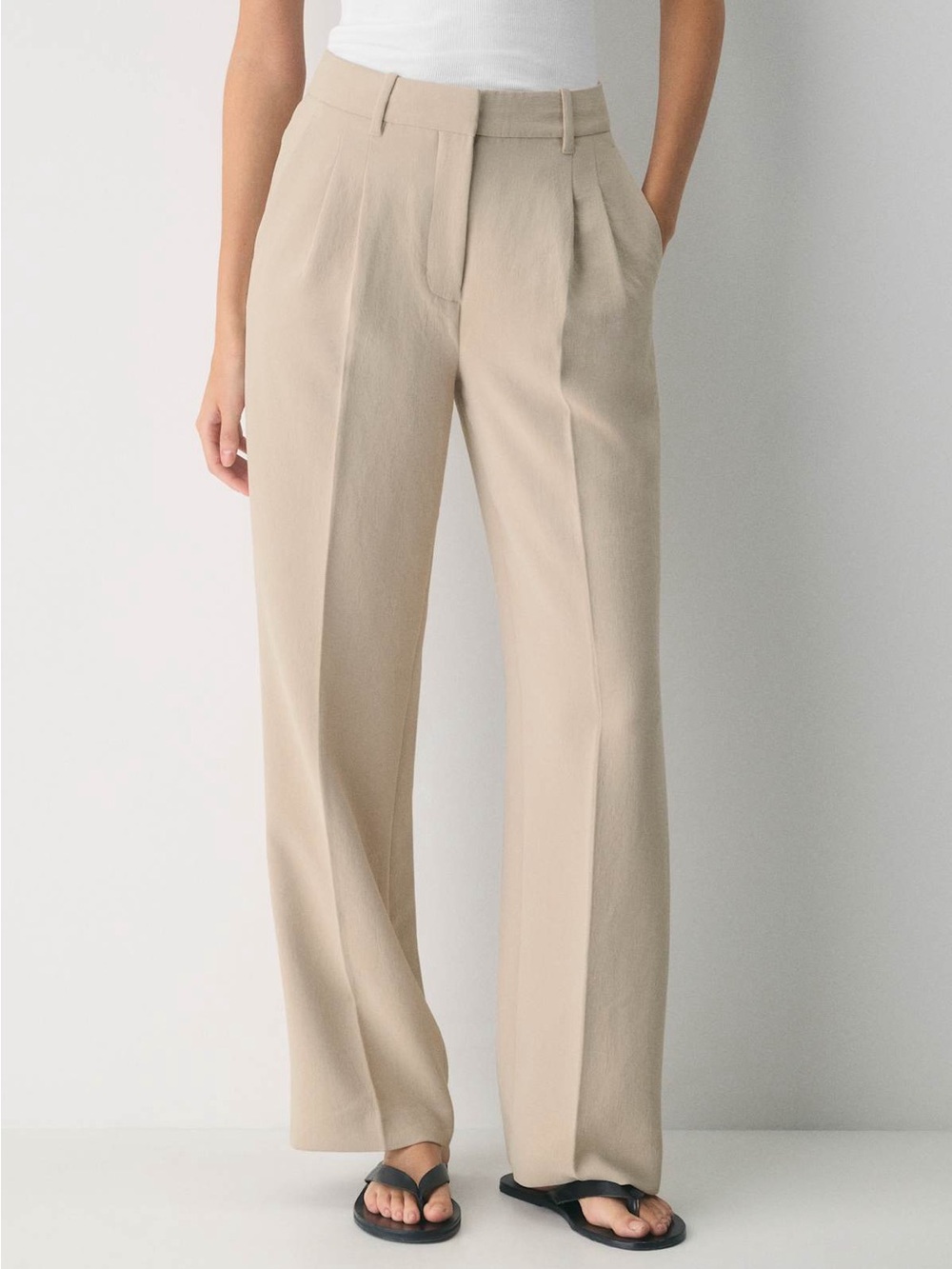 Aritzia Effortless Pant - Cotton Chino Wide-Leg High-Rise Trousers in Beige